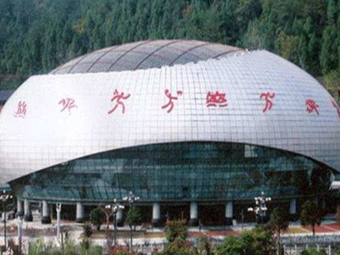 河间体育中心球形网架加工安装